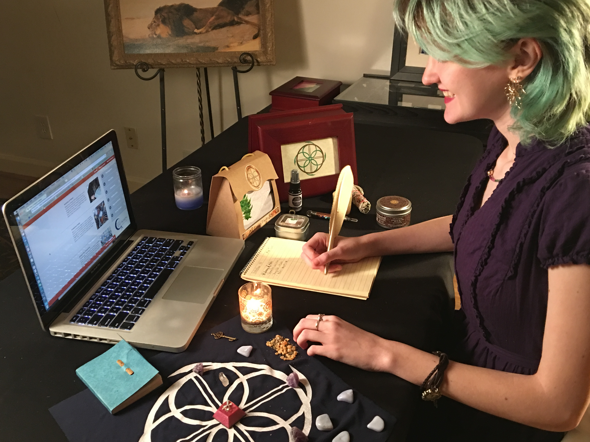 virtual moon circles to empower creative women. Mystical community experiences as we manifest with the moon.